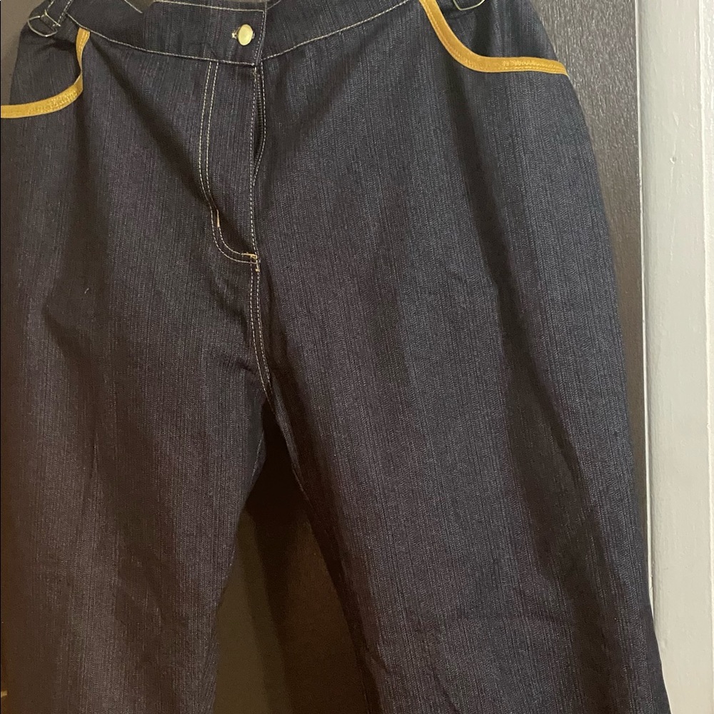 ‘Gold Flava’ Gold Trim Crop Jeans (Plus)